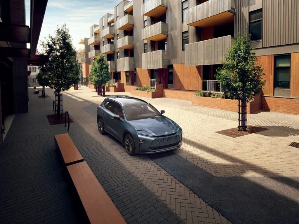 2025 toyota crown signia 1 1024x768 1