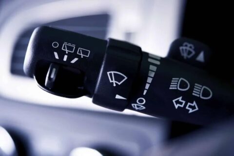 Fahren bei Nässe: 6 wichtige Tipps für mehr Sicherheit