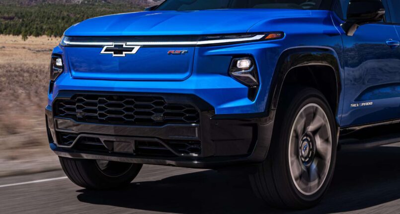 Chevrolet Silverado EV (2025) Test: Innenraum, Motoren, Preise