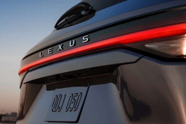 Lexus TX Hybrid AWD: Die tickende Zeitbombe namens ‚Cablegate‘ für deutsche Import-Käufer