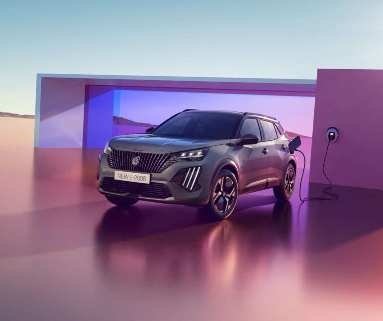 Ein Löwe unter Strom: Der Peugeot E-2008 im Alltags-Check