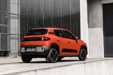 Dacia Spring im Rost-Check: Warum Sie nach dem Kauf 800 Euro investieren müssen
