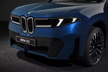 Deutsche Abzocke? Der 29.000-Euro-Preisunterschied beim BMW iX3 auf dem Prüfstand
