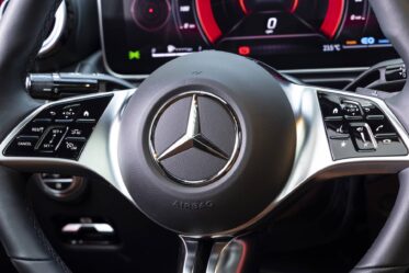 Mercedes-Massenrückruf: 340.000 Autos wegen akuter Brandgefahr – Alle Fakten zum KBA-Debakel 013788