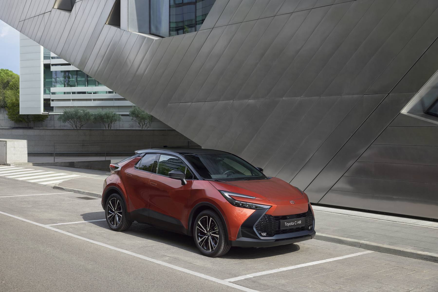 Trotz hohem Preis: Toyota C-HR+ mit 15 Jahren Garantie