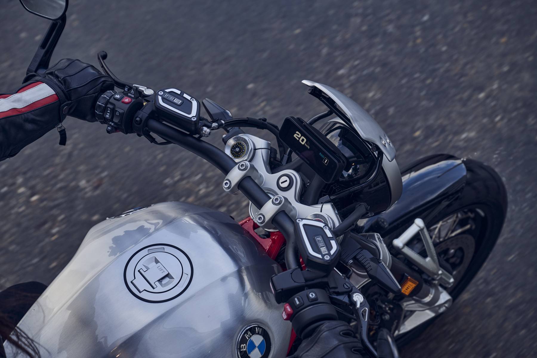 BMW R 12 nineT (2026): Heritage-Boxer im Landstraßen-Test