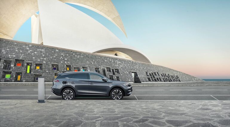 BYD Tang 2026: 24 kWh/100km Realverbrauch & 119 kW Ladespitze im Test