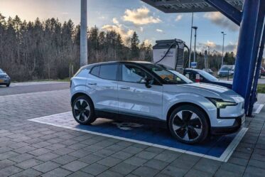 Volvo EX30 im Check: Warum Ladeleistung, NFC-Schlüssel und Software ab 37.000 € nerven