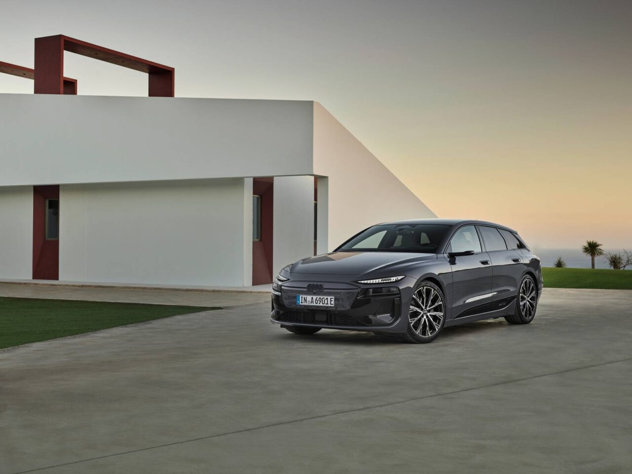 Audis 800-Volt-Kombi - Bild 1