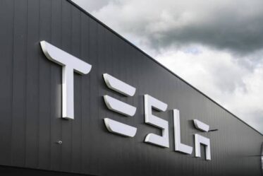 Tesla Grünheide: Personaloffensive und die Realität der Qualität