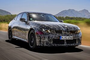 Der neue BMW M350 kommt mit 443 PS starkem Sechszylinder und liefert den Drift-Modus erst per Software-Update nach - Bild 65