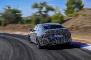 Der neue BMW M350 kommt mit 443 PS starkem Sechszylinder und liefert den Drift-Modus erst per Software-Update nach - Bild 69
