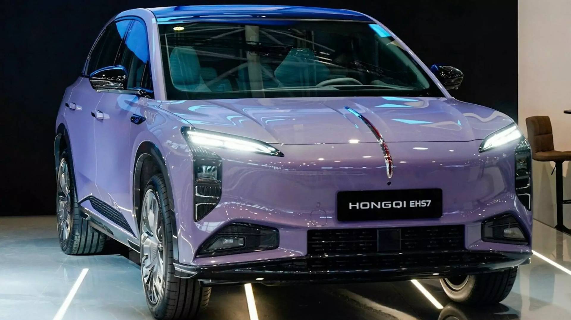 Ab 59.995 Euro: Hongqi E-HS7 startet mit 800-Volt-Technik