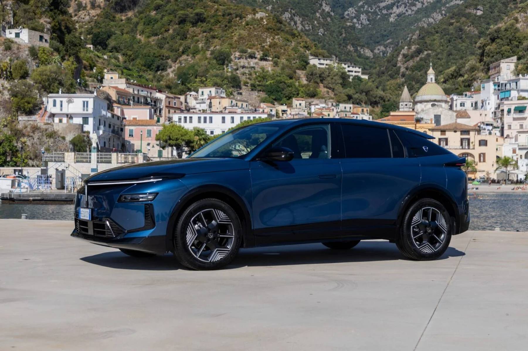Weltpremiere Lancia Gamma: Bis 741 km WLTP und 375 hp